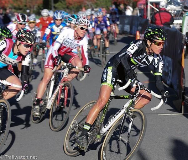 Nicole Duke (Cannondale) in hot pursuit of Andrea Smith
