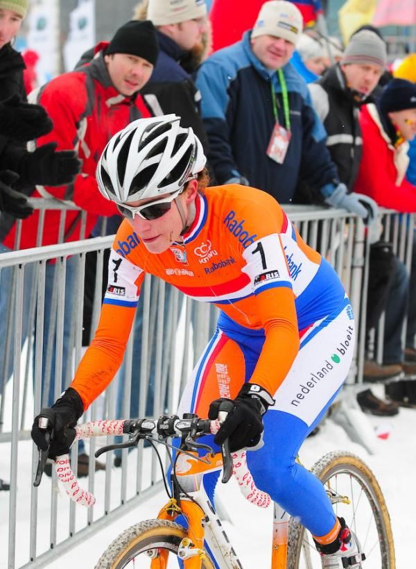 Marianne Vos (Netherlands) took little time to get to the front