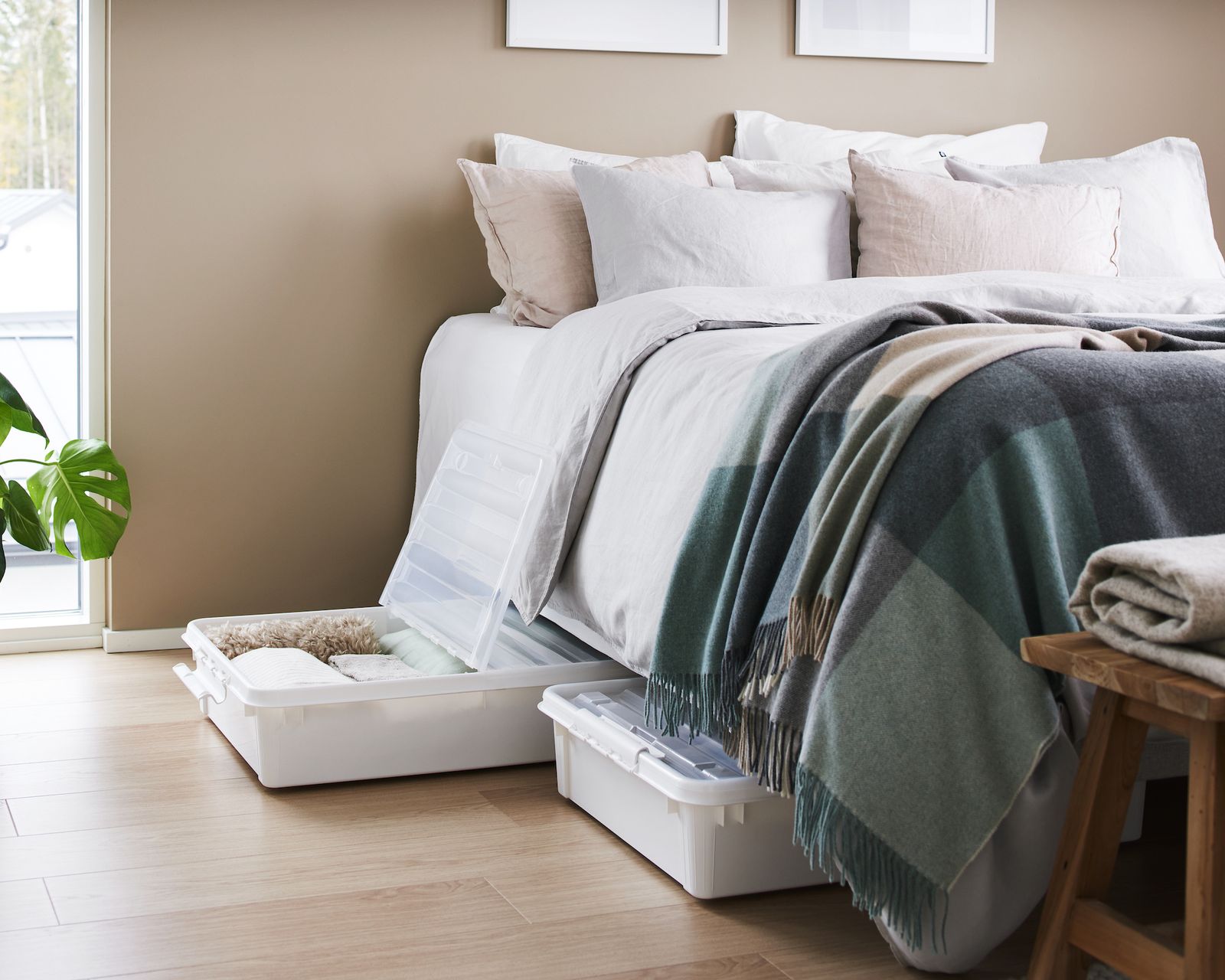 13 blanket storage ideas: smart strategies for small spaces | Real Homes