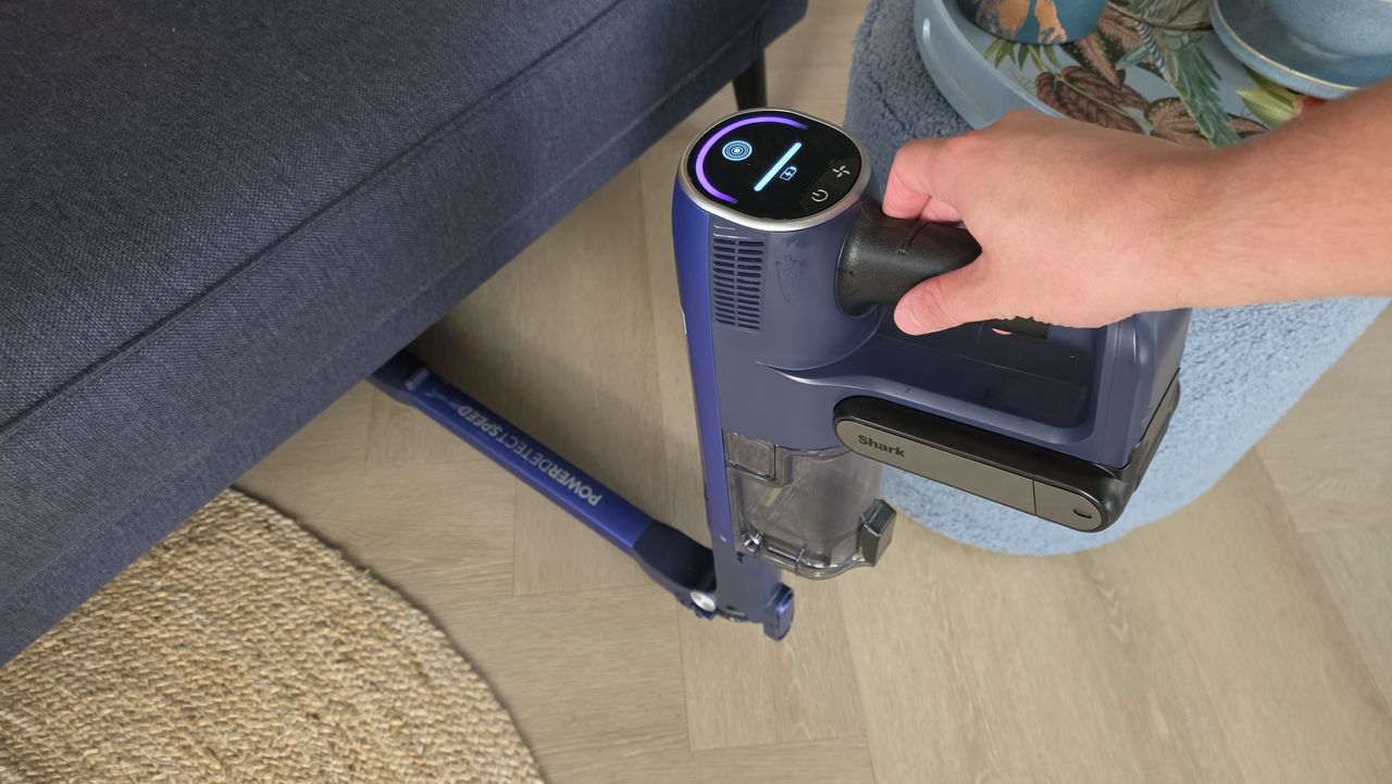 Shark PowerDetect Speed Clean &amp; Empty