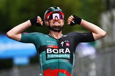 Nico Denz wins stage 12 of the Giro d'Italia