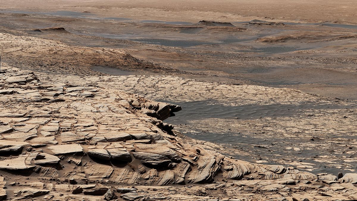 NASA's Curiosity rover starts Red Planet road trip up Martian mountain - Space.com