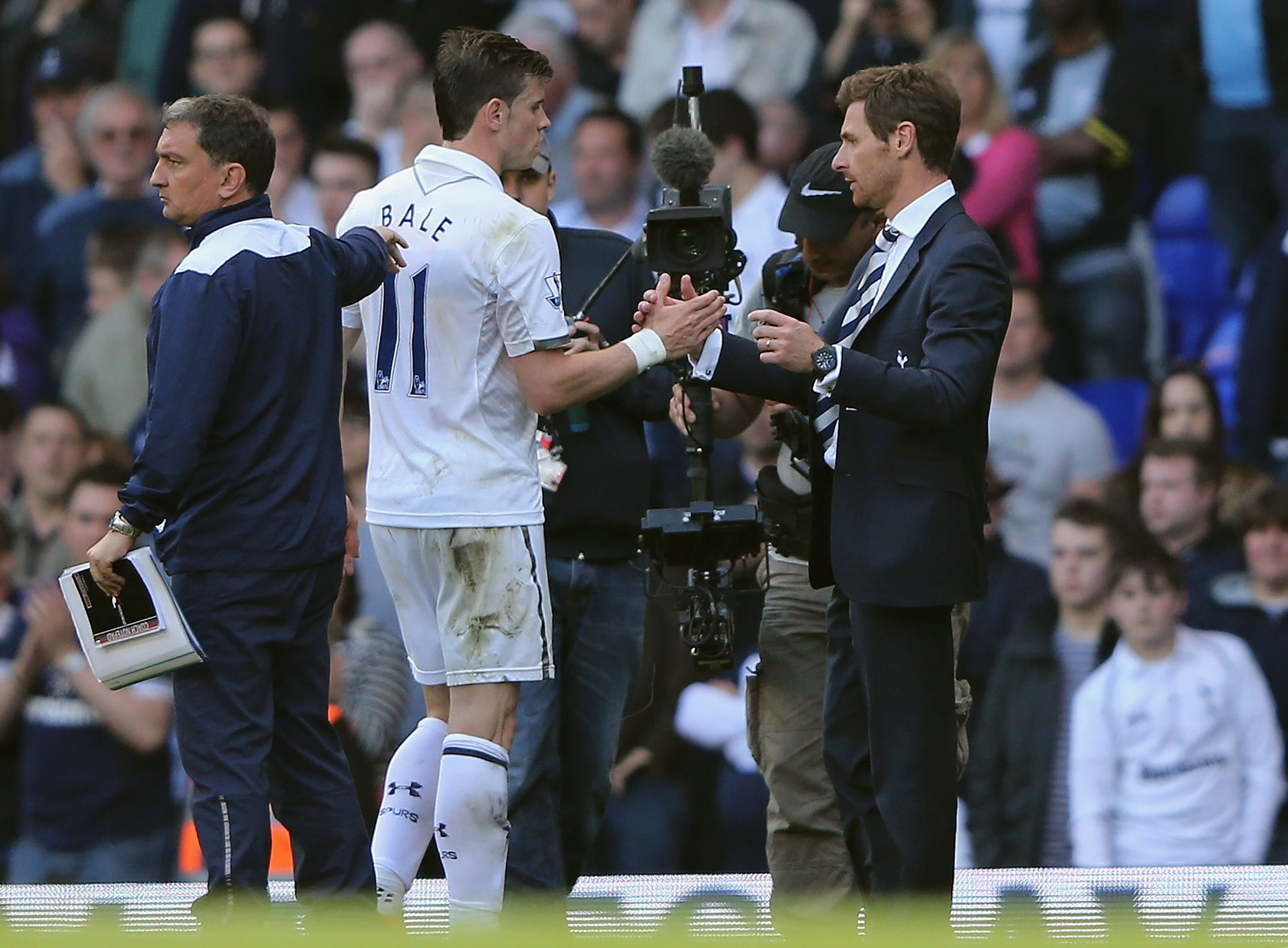 Tottenham winger Gareth Bale and manager Andre Villas-Boas after a game against Sunderland in May 2013.