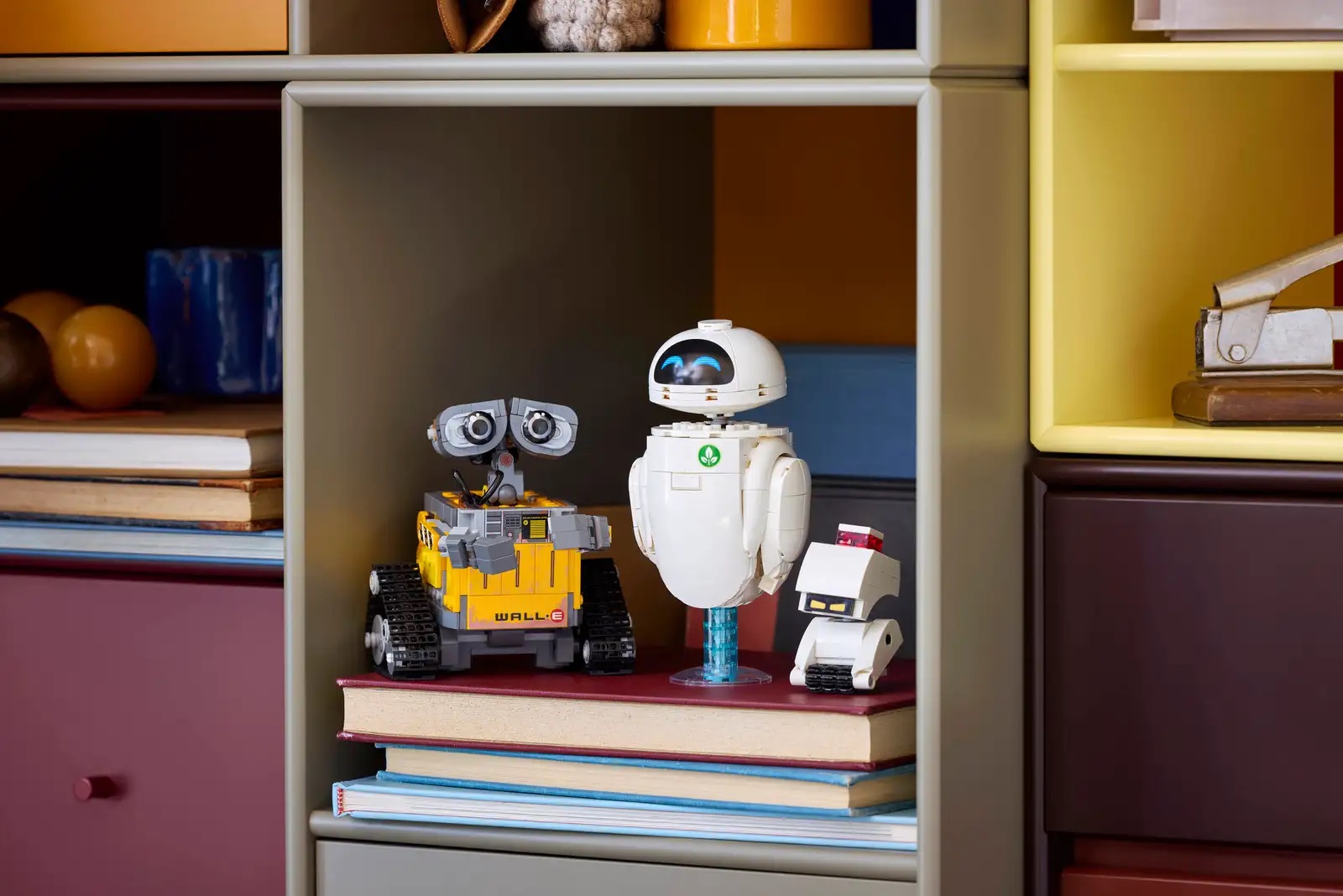 LEGO WALL-E and Eve set from a variety of different angles 
