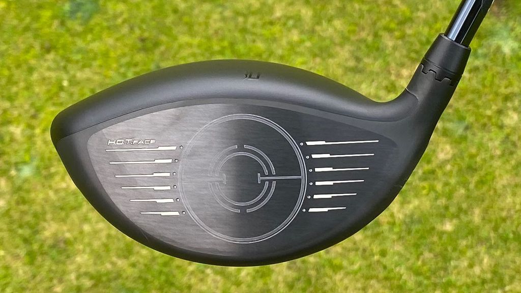 Driver Cobra Darkspeed LS – 10.5°, Graphite Régulier, UST LINQ Rouge, Homme
