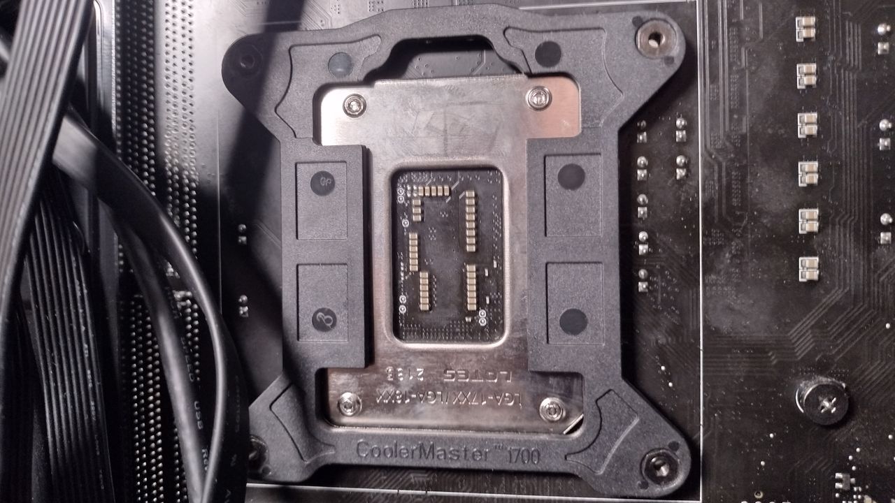 Cooler Master PL240 Flux