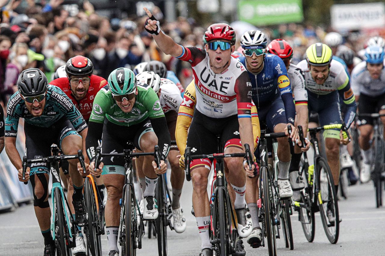 Deutschland Tour 2021 - 36th Edition - 4th stage Erlangen - Nurnberg 156,3 km - 29/08/2021 - Alexander Kristoff (NOR - UAE Team Emirates) - Pascal Ackermann (GER - Bora - Hansgrohe) - photo Hennes Roth/BettiniPhoto&Acirc;&copy;2021