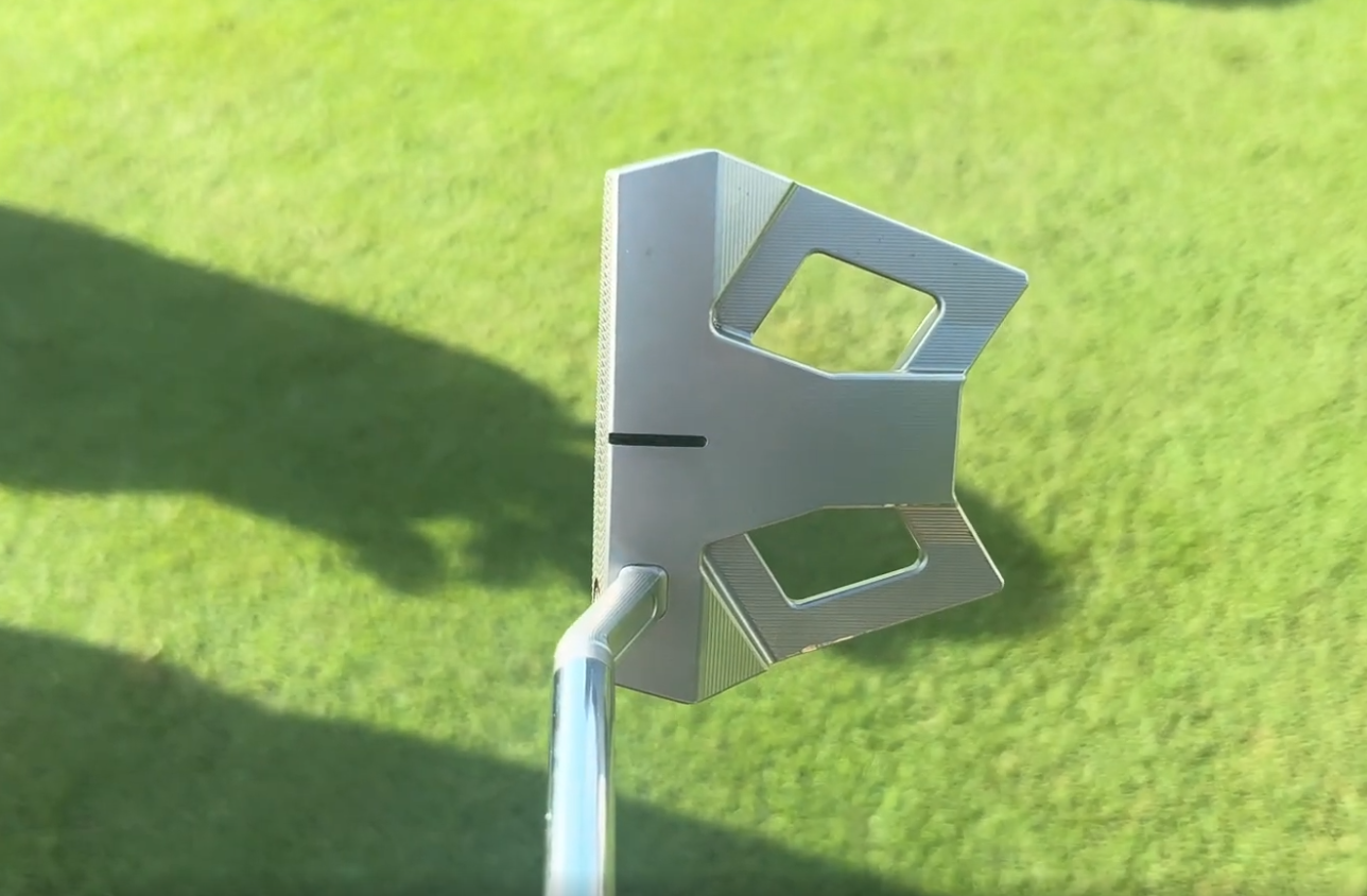 A close-up of David Puig's Scotty Cameron putter