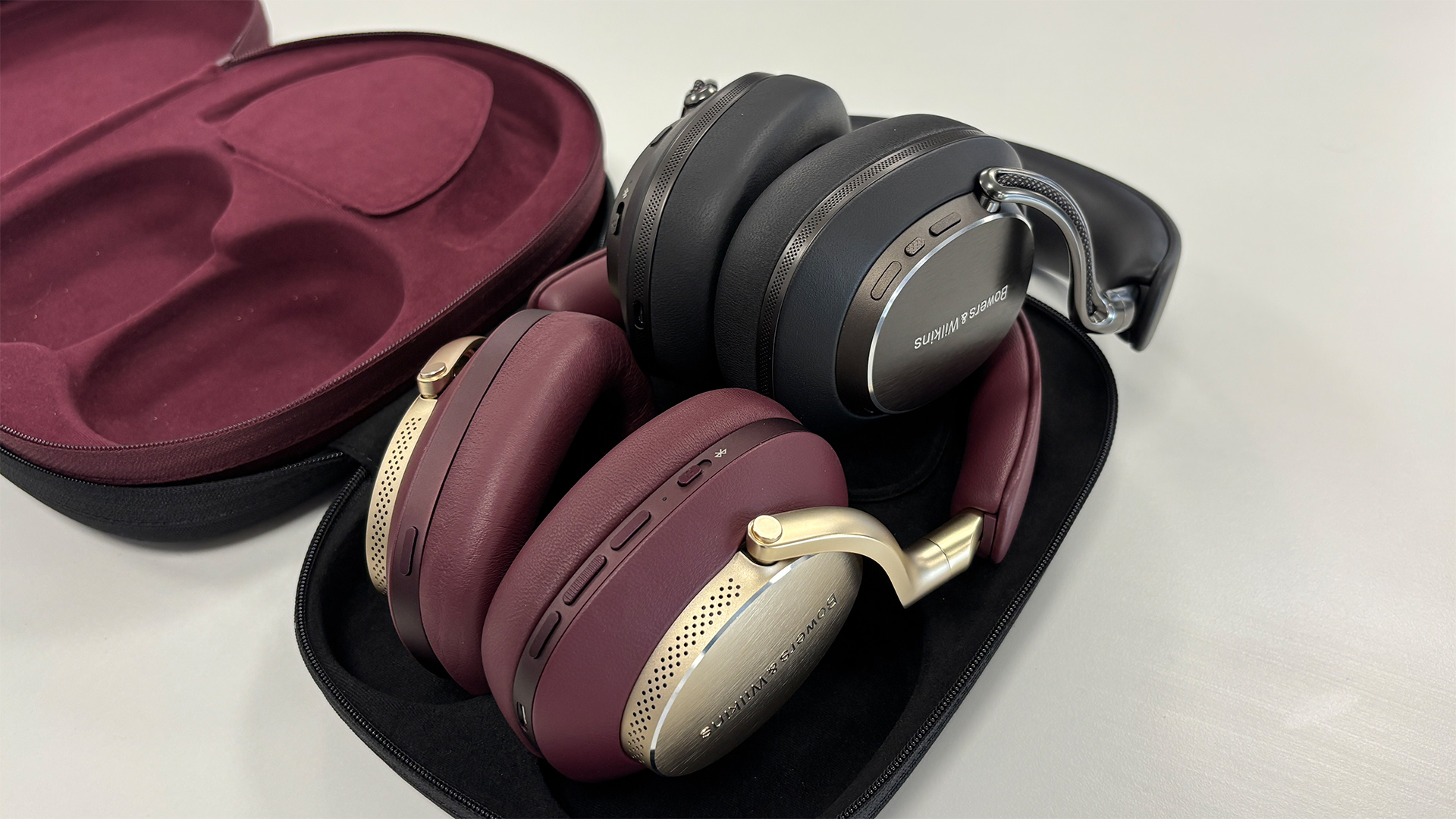 Bowers &amp;amp; Wilkins Px8 S2 wireless headphones