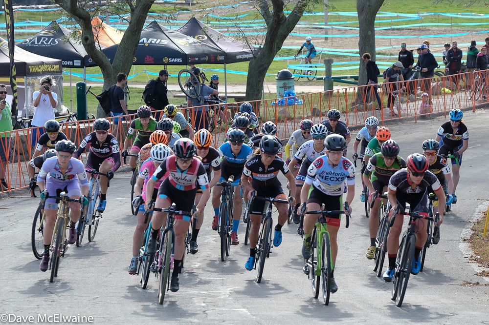 Ellen Noble (Aspire Racing) took the hole-shot on Sunday and led in the early going