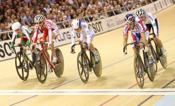 Down to the last five in the women's Omnium elimination race.