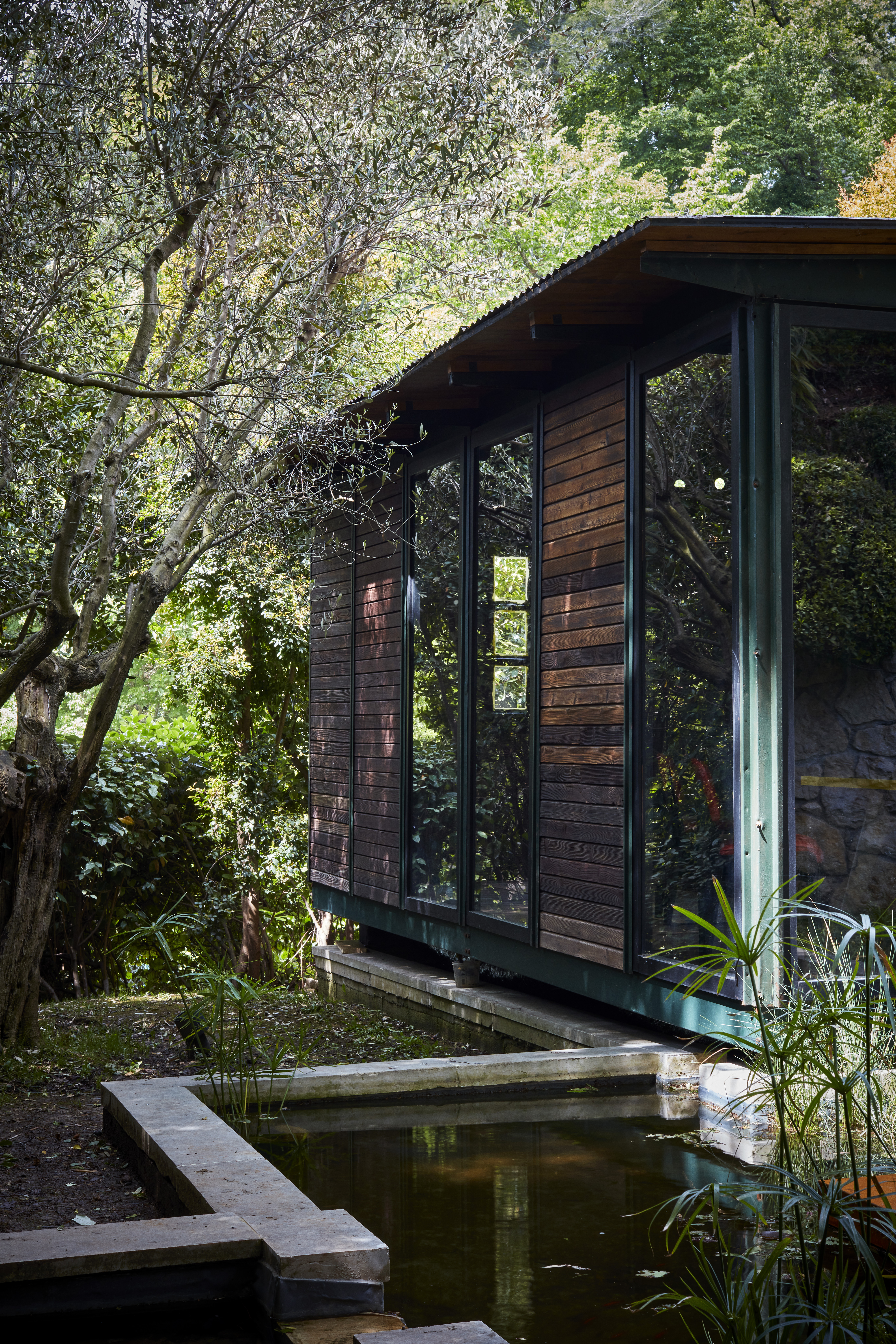 Jean Prouve 6 x 6 house at Fondation CAB