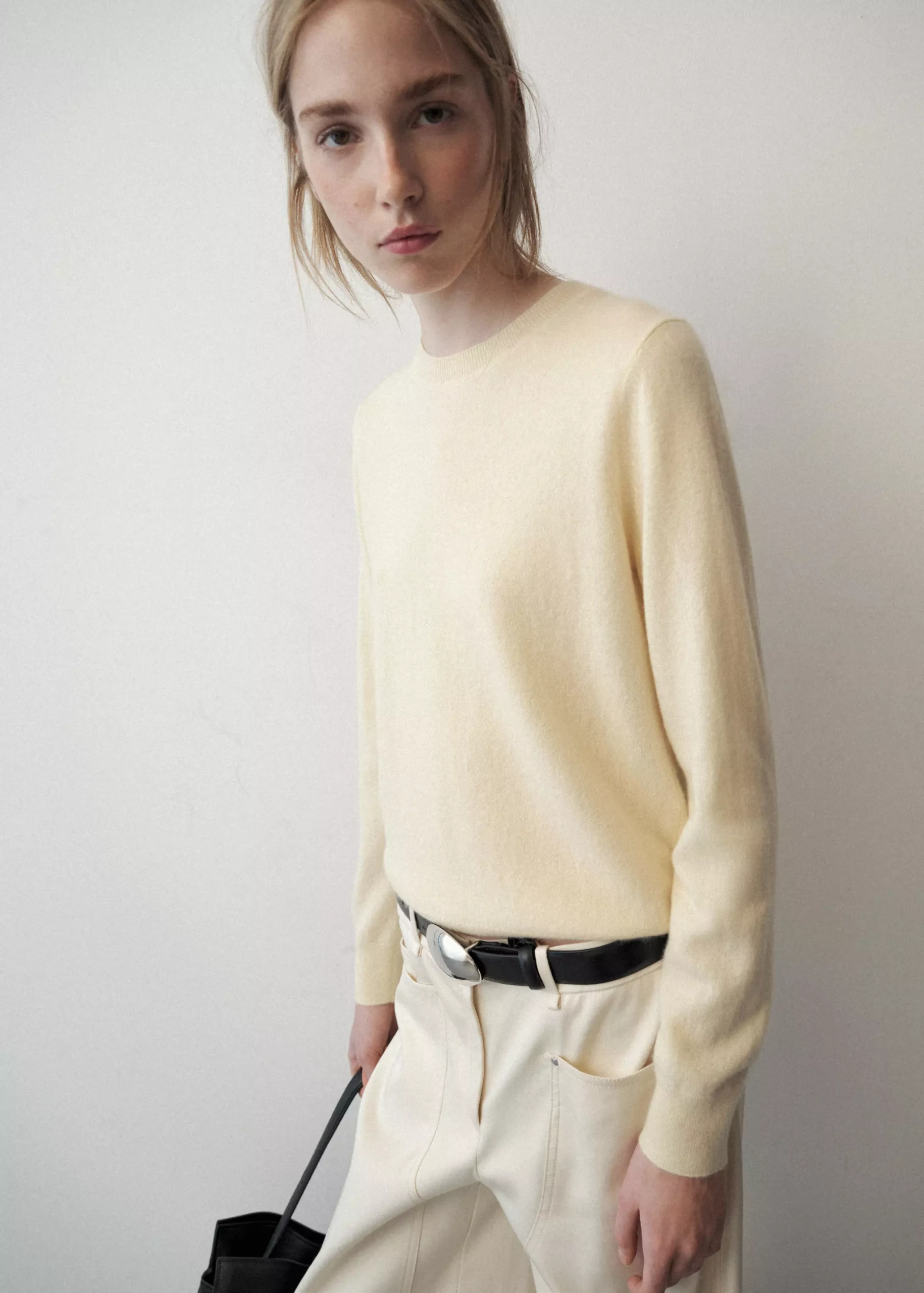 100% Cashmere Round-Neck Sweater - Women | Mango United Kingdom