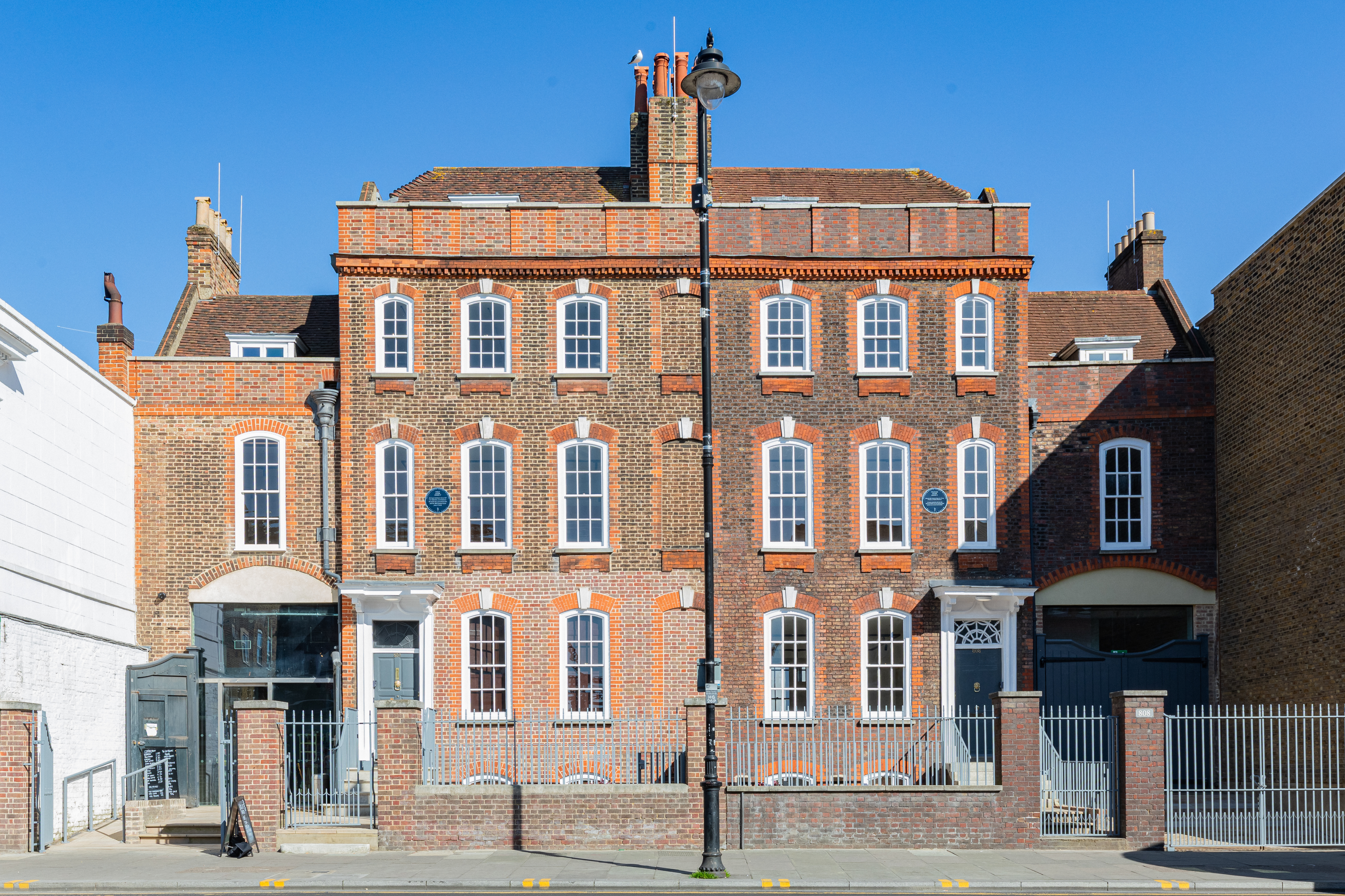 The Sarabande Foundation's Tottenham studios, exterior