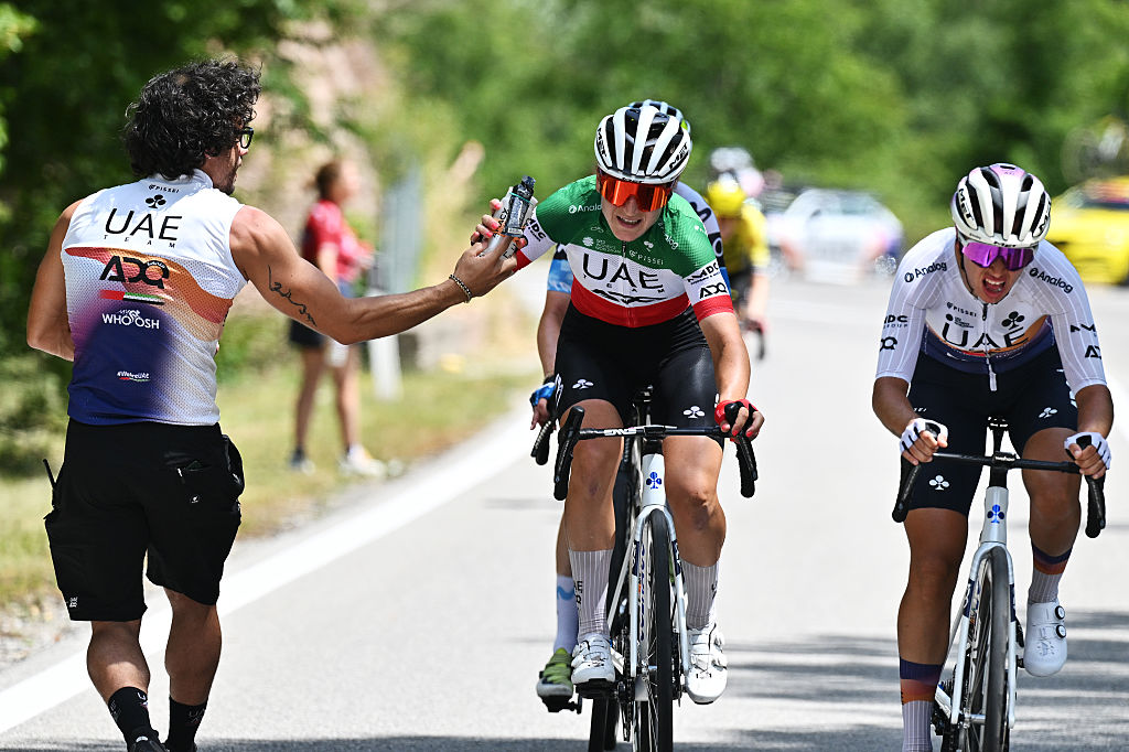 Giro d'Italia Women stage 7: Elisa Longo Borghini seizes race lead as Sarah Gigante solos to victory on Monte Nerone