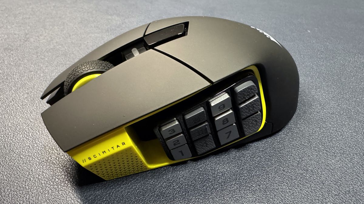 Corsair Scimitar Elite SE Wireless Review: A not-so-virtual