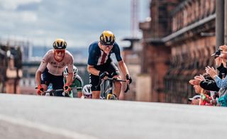 Picture by Zac Williams - 12/08/2023 - Road Cycling - 2023 UCI Cycling World Championships - Loch Lomond to Glasgow, Scotland - Under-23 Road Race - Colby Simmons, Team USA.