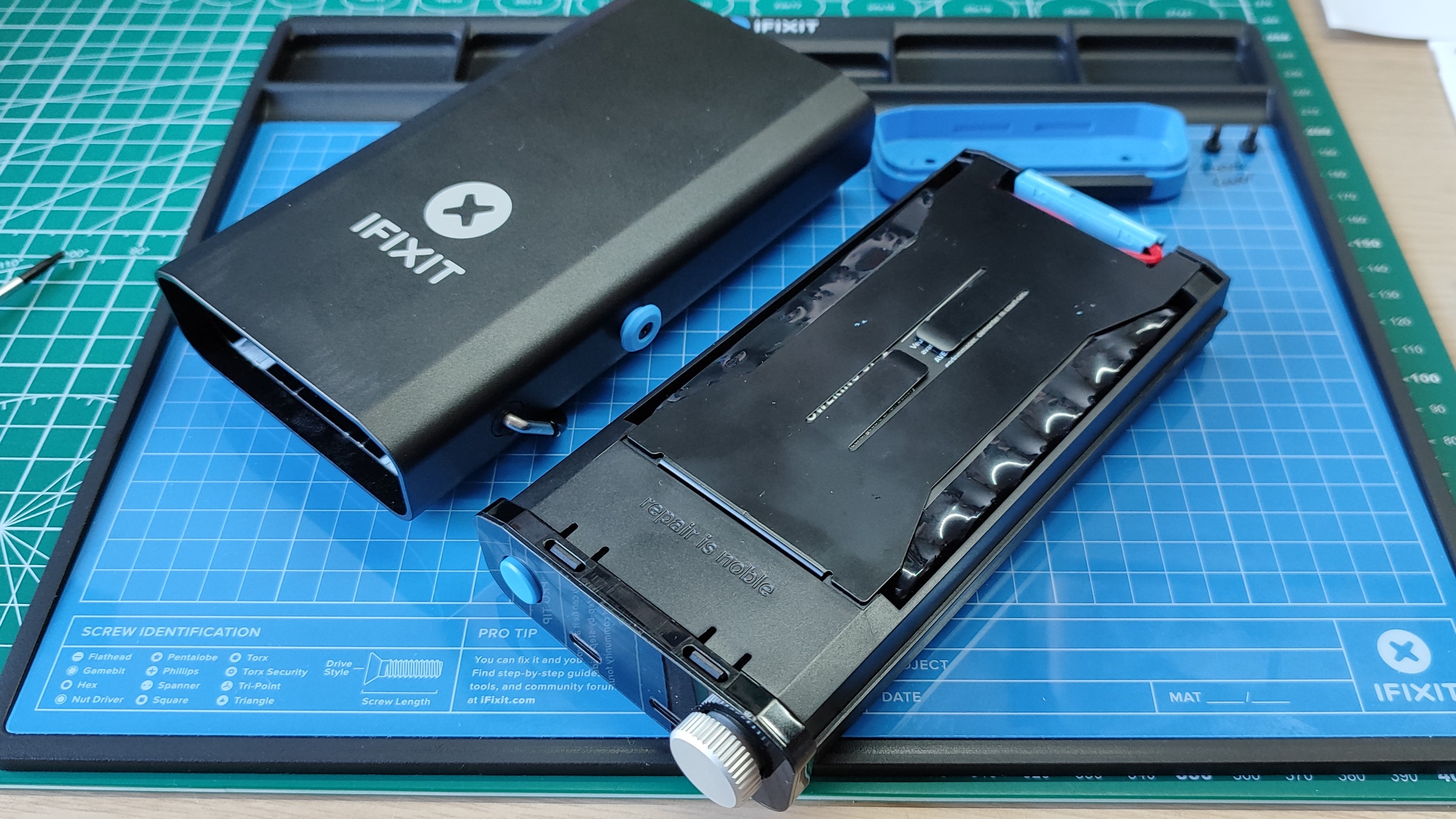 Ifixit Fixhub Portable Soldering Station Review: Take The Heat With You ...