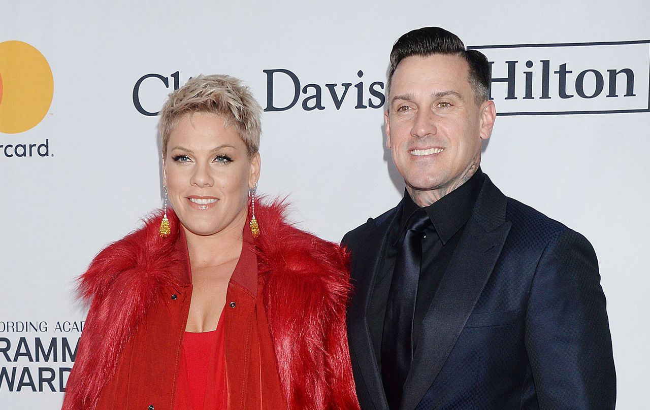 Pink, Carey Hart