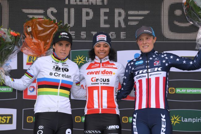 Sanne Cant, Ceylin del Carmen Alvarado and Katie Compton on the podium after round 4 of the 2019 Superprestige series in Ruddervoorde, Belgium