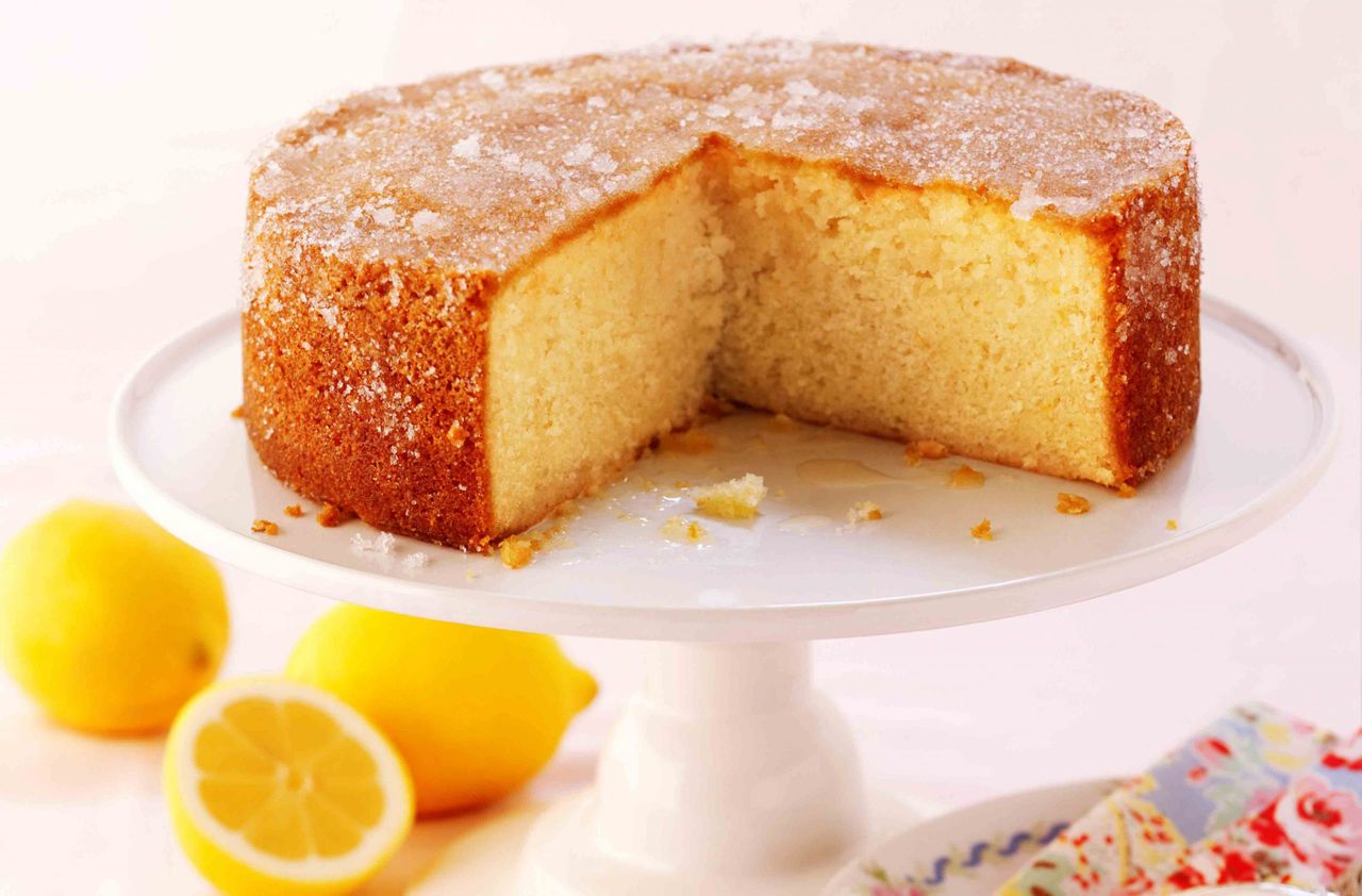 Lemon and elderflower cake