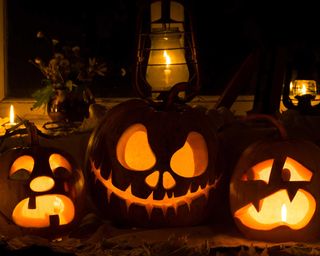 scary faces on carved pumpkins for halloween