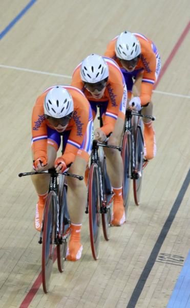 The Dutch women's team pursuit squad finished in fourth place