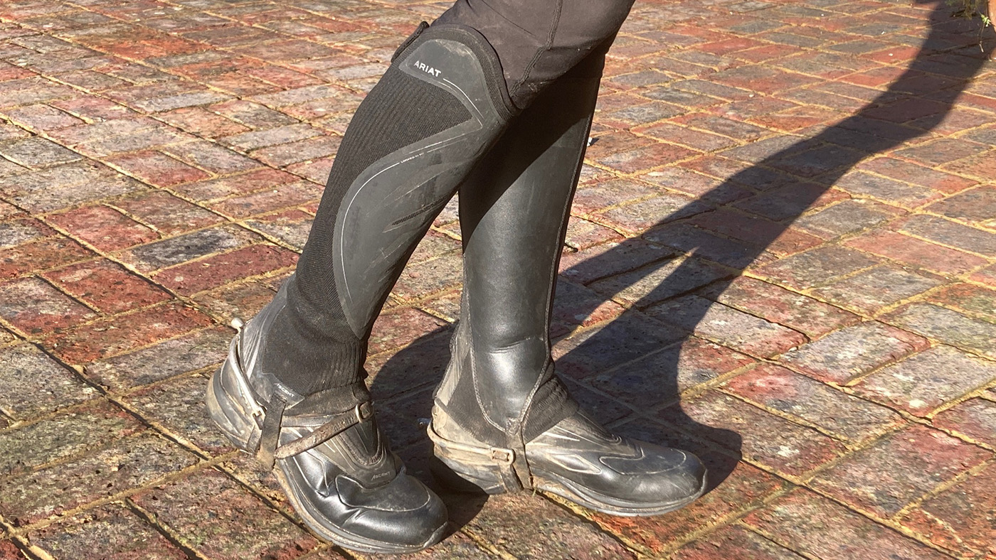 Arait Ascent half chaps