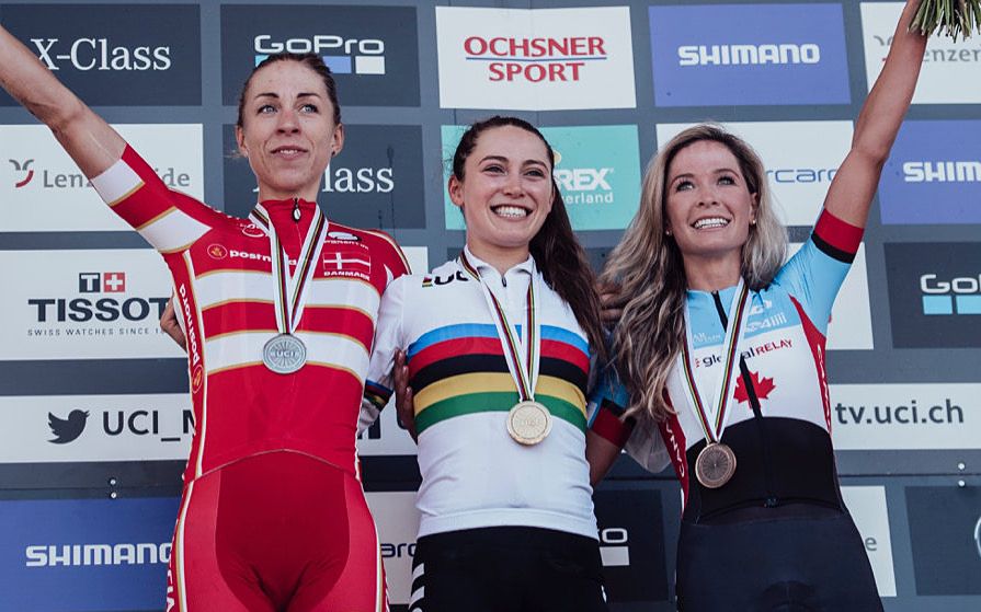 American Kate Courntey wins the 2018 UCI Mountain Bike World Championships