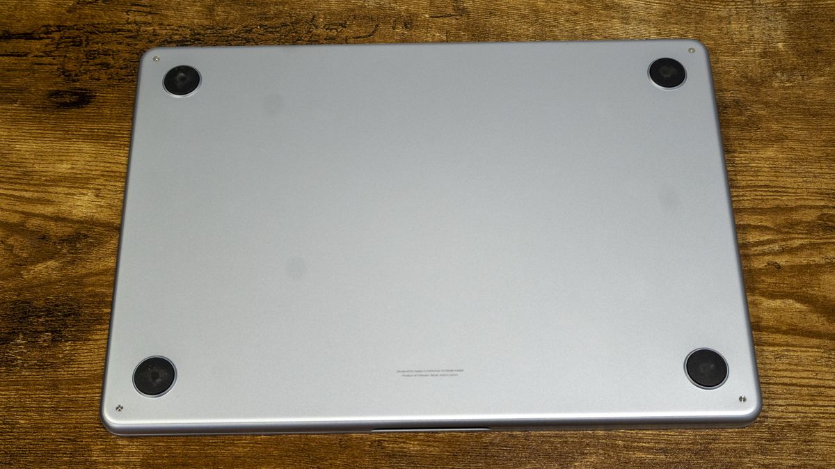 MacBook Air (13-inch, M5)
