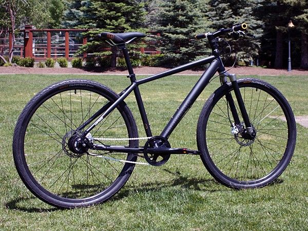 This Mongoose Sabrosa won't be available until next year but a handful of clever features should enhance its appeal to urban dwellers.