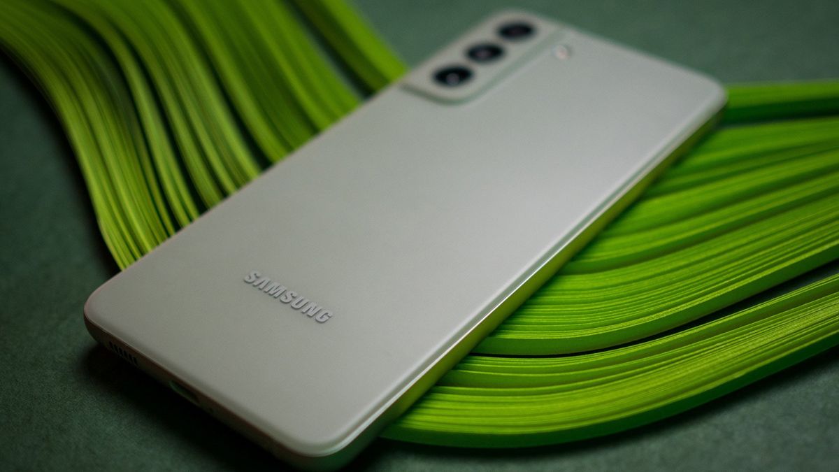 If Samsung launches a Galaxy S22 FE, it should do it sooner rather than later