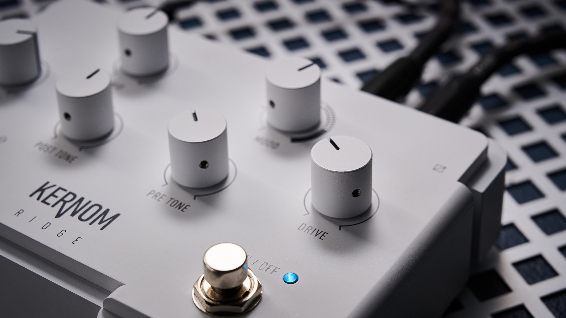 Kernom Ridge Overdrive shot on metal grate in photo studio
