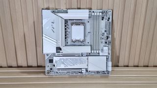 Gigabyte Z890M Aorus Elite Wifi7 Ice - Board images