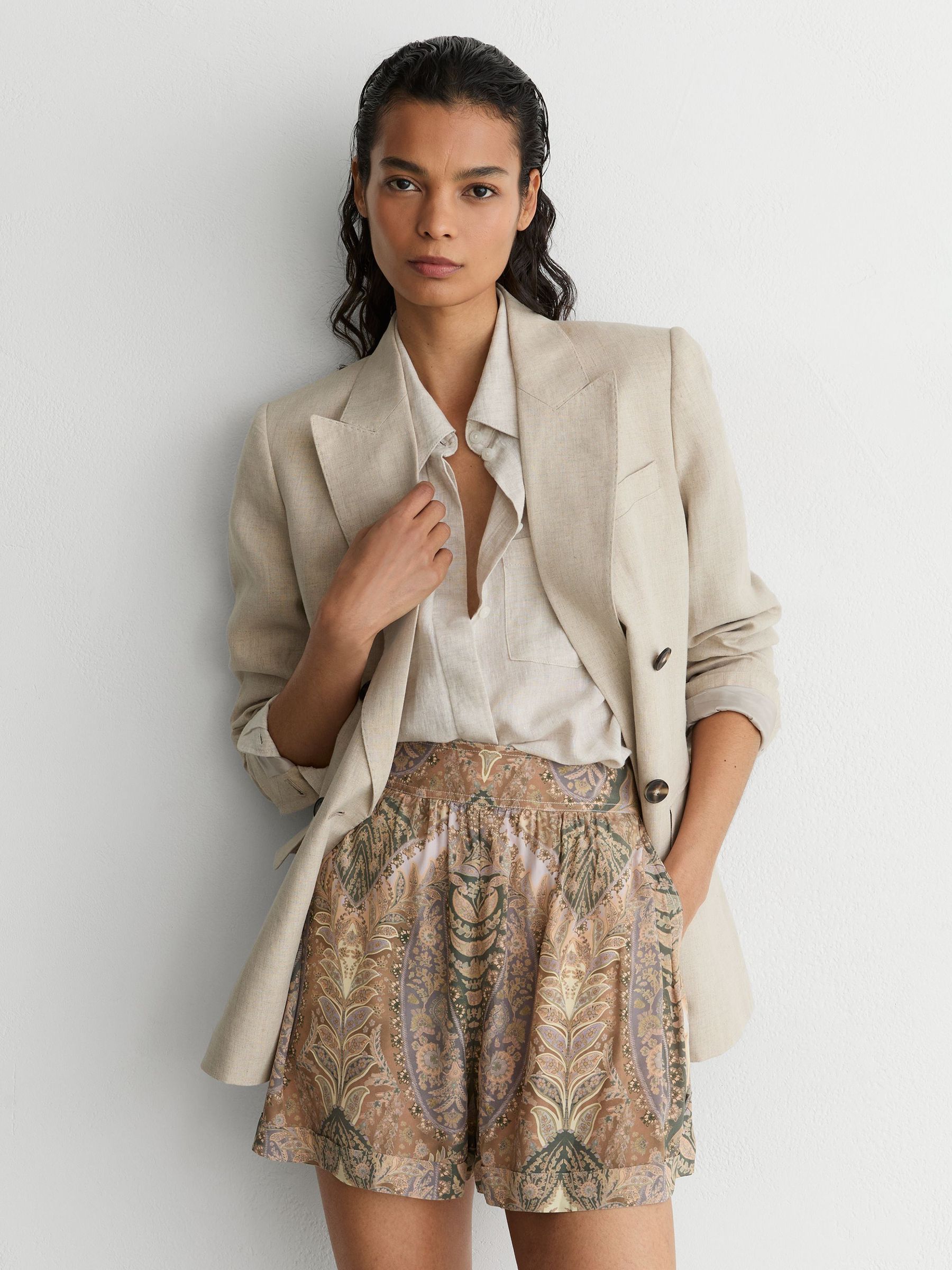Paisley-Print Shorts in Neutral/grey - Size 4