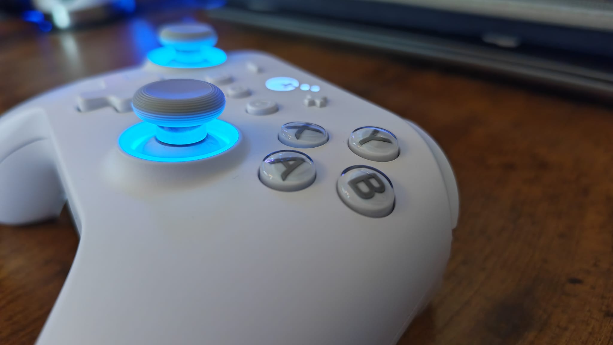 A close up of the face buttons on the Gulikit KK3 Max