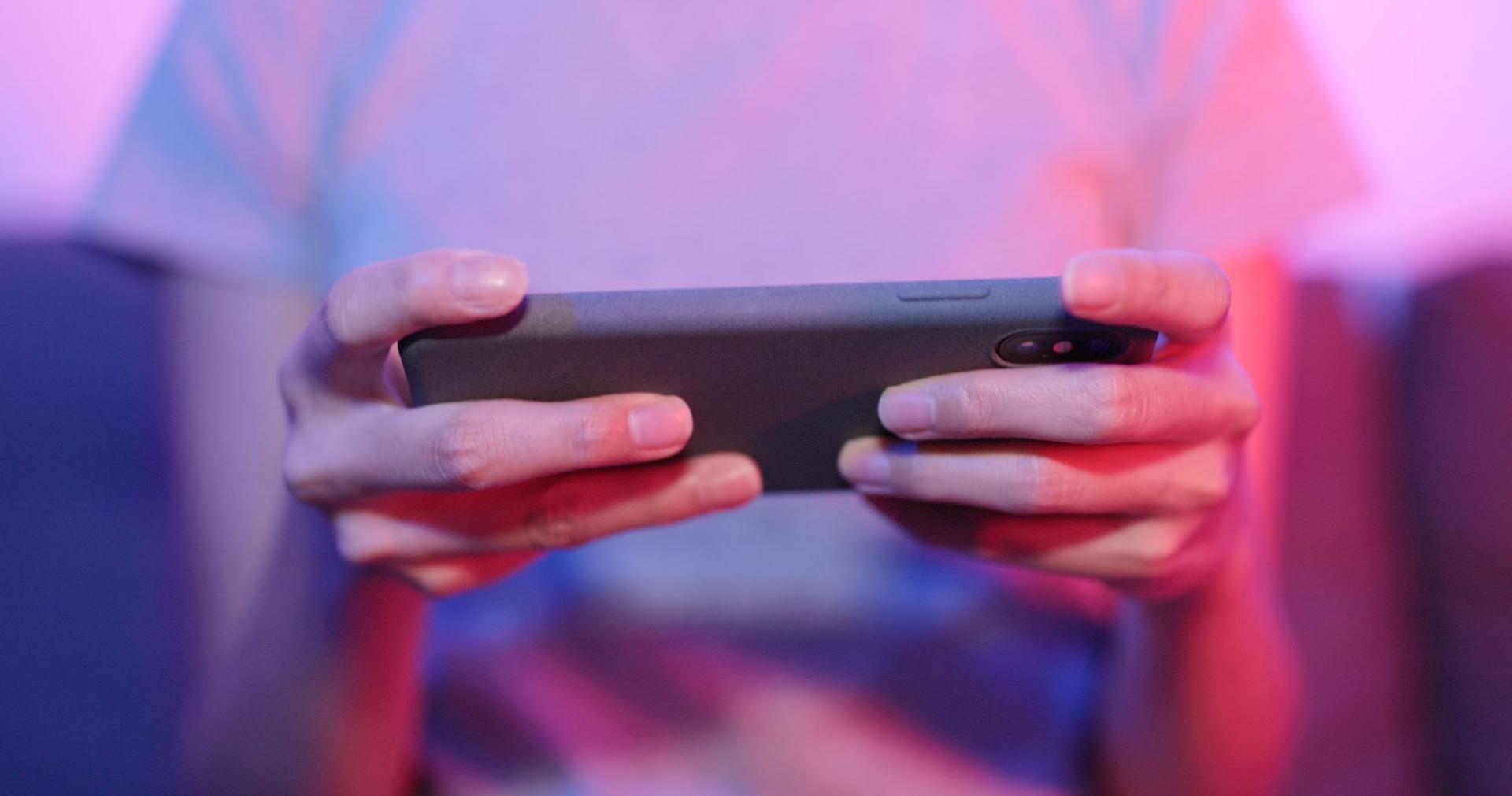 mobile-gaming-industry-in-india-expected-to-double-its-revenue-by-2024