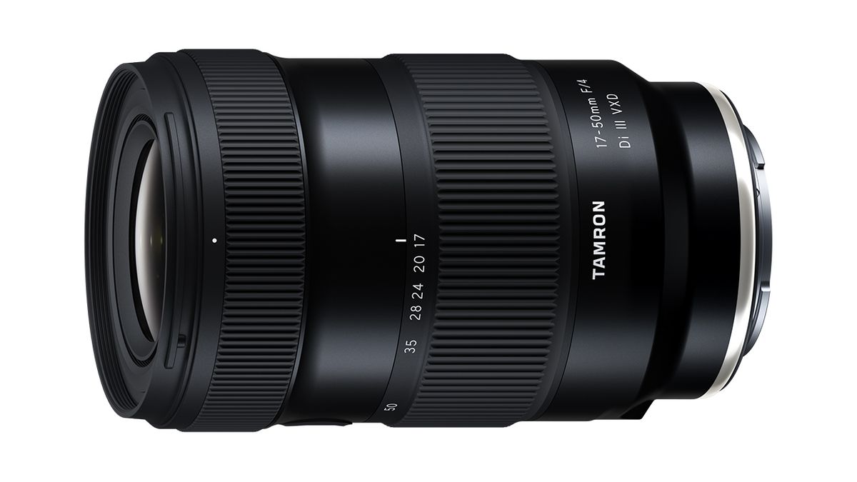 Tamron 17-50mm F/4 Di III VXD