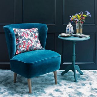 living room with teal occasion chair