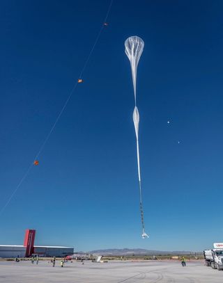A World View Enterprises uncrewed Stratollite balloon lifts off from Spaceport Tucson on Oct. 1, 2017.