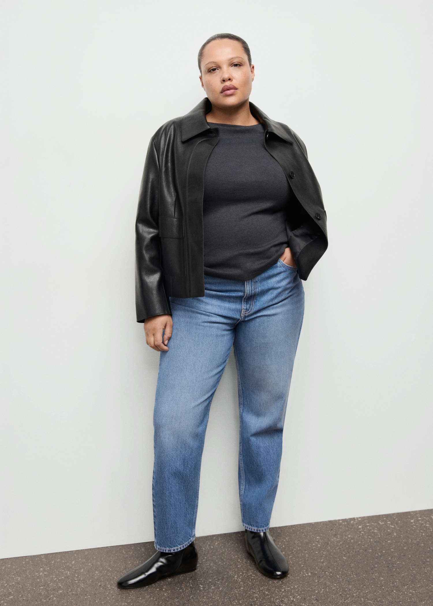 Mom2000 High-Rise Jeans - Women | Mango United Kingdom