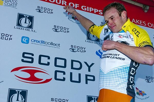 Steele Von Hoff (Genesys Wealth Advisers) held onto the yellow jersey after three stages.