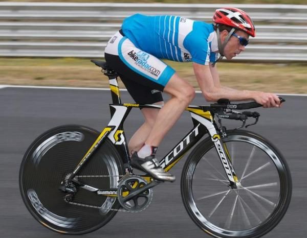 Jeff Jones rides the Scott Plasma 3 Ultimate.