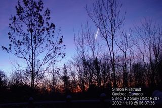 Image of the Leonids meteor shower taken in Bellefeuille, Quebec, Canada