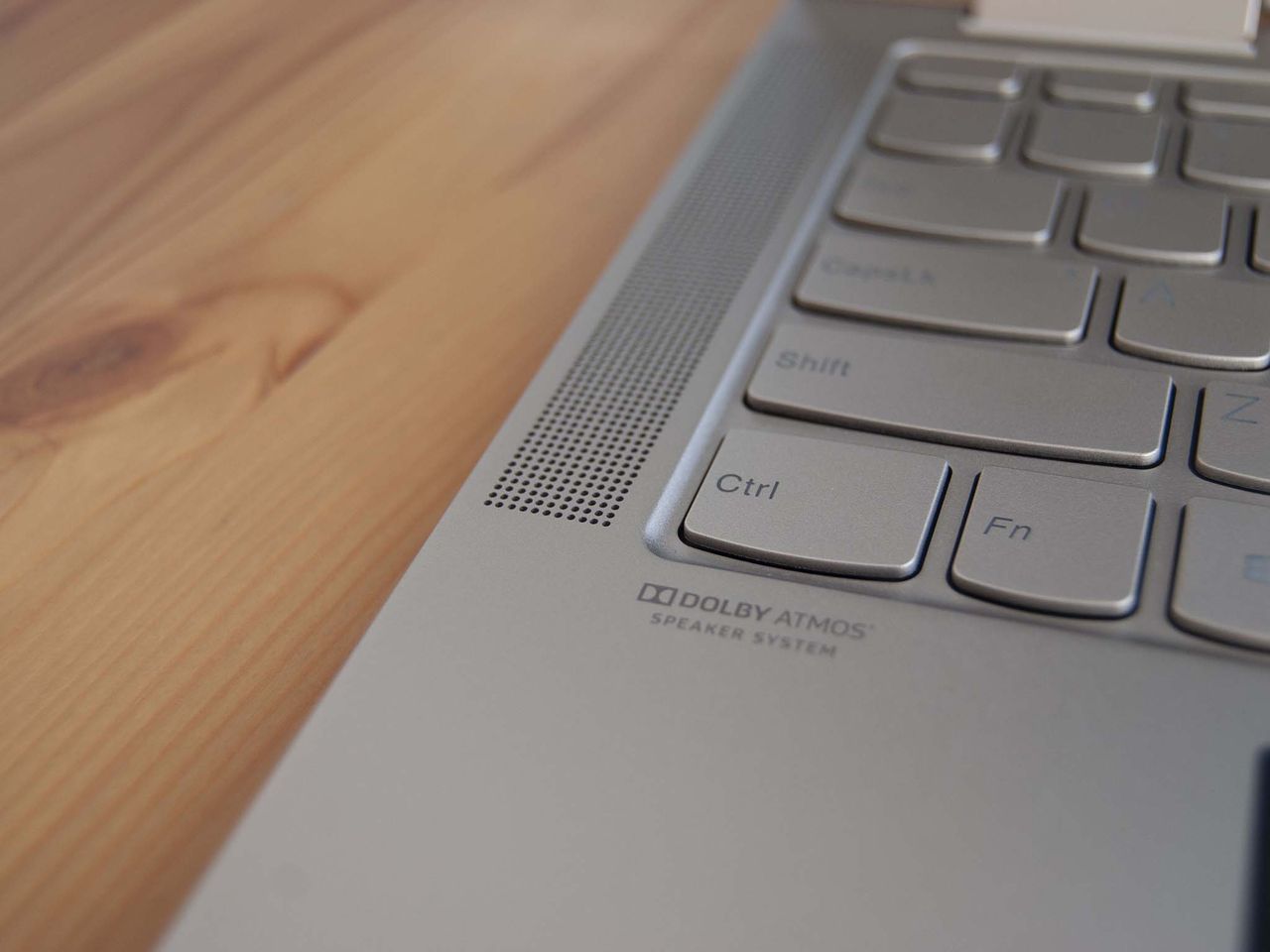 Lenovo Yoga C740 14