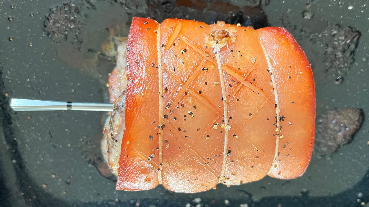 Cooked pork with Meater Pro Xl meat thermometer probe