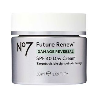 No7 Future Renew SPF40 Day Cream