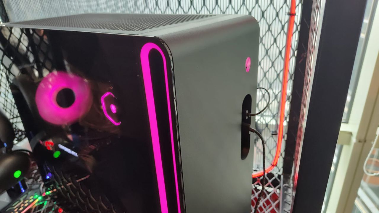 Alienware Aurora R16