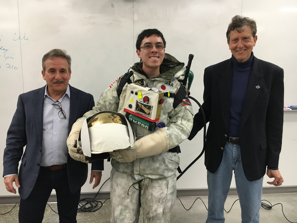 Lawrence Kuznetz and marssuit project