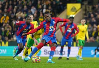Crystal Palace’s Wilfried Zaha hit an awful penalty as the Eagles drew at Norwich.